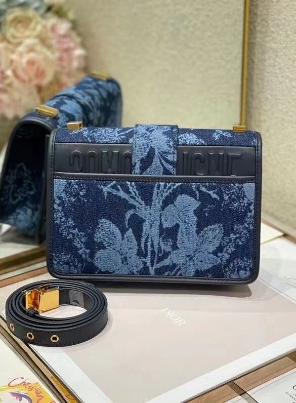 30 MONTAIGNE BAG Blue Dior Flowers Denim M9203UJD