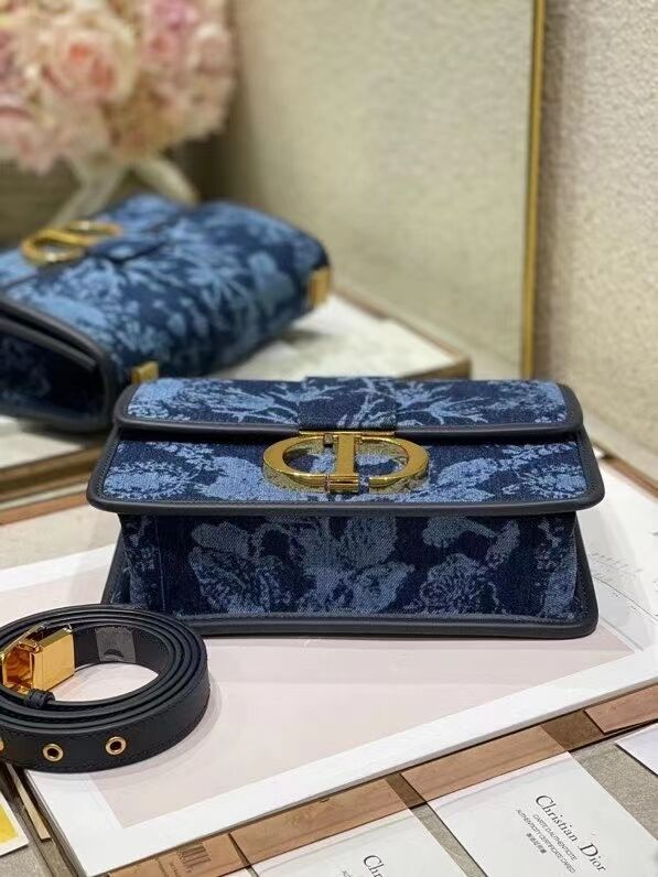 30 MONTAIGNE BAG Blue Dior Flowers Denim M9203UJD