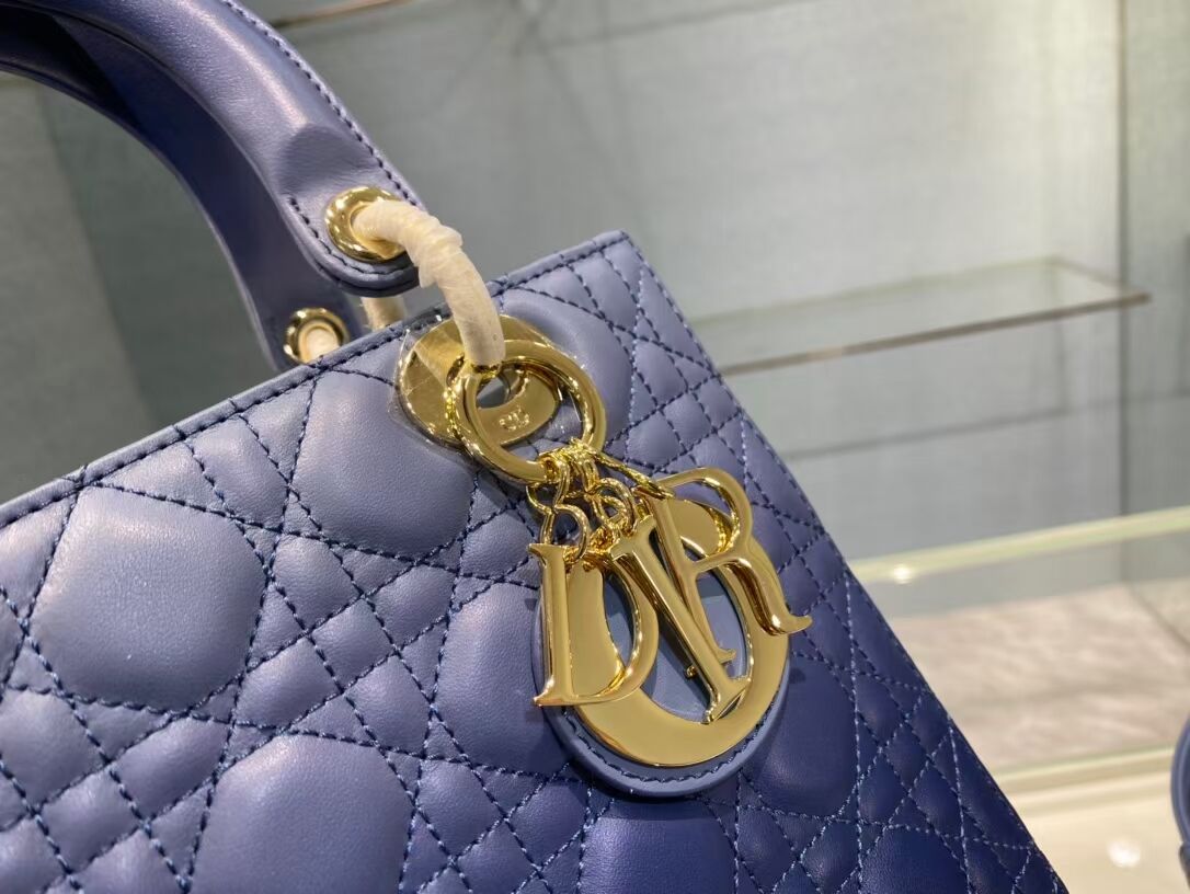 MEDIUM LADY DIOR BAG Gradient Cannage Lambskin M0565OS blue