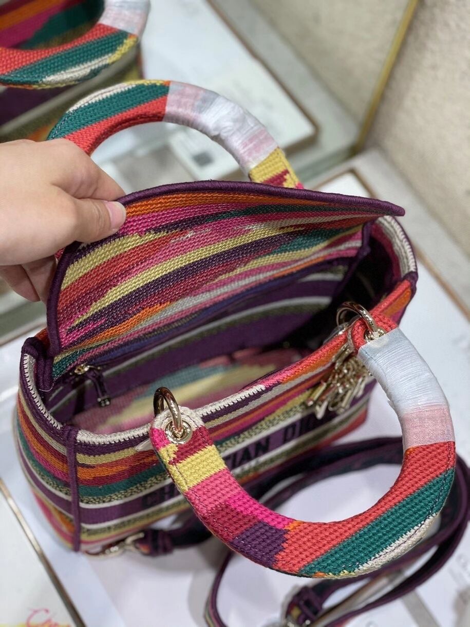 MEDIUM LADY D-LITE BAG Multicolor D-Stripes Embroidery M0565O