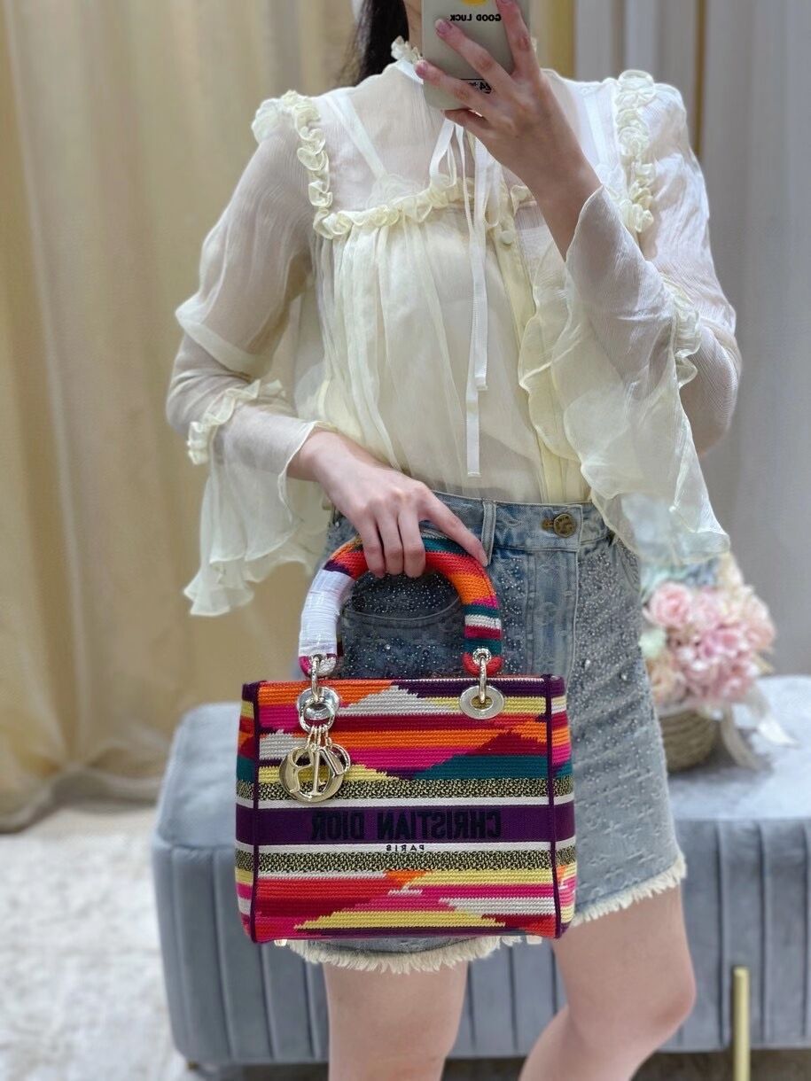 MEDIUM LADY D-LITE BAG Multicolor D-Stripes Embroidery M0565O