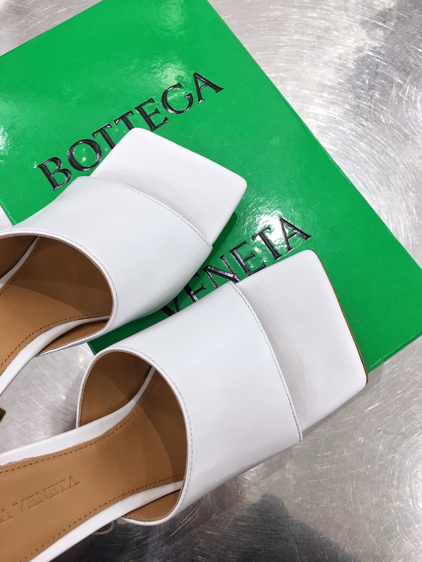 Bottega Veneta Shoes BV2199-1 Heel height 9CM