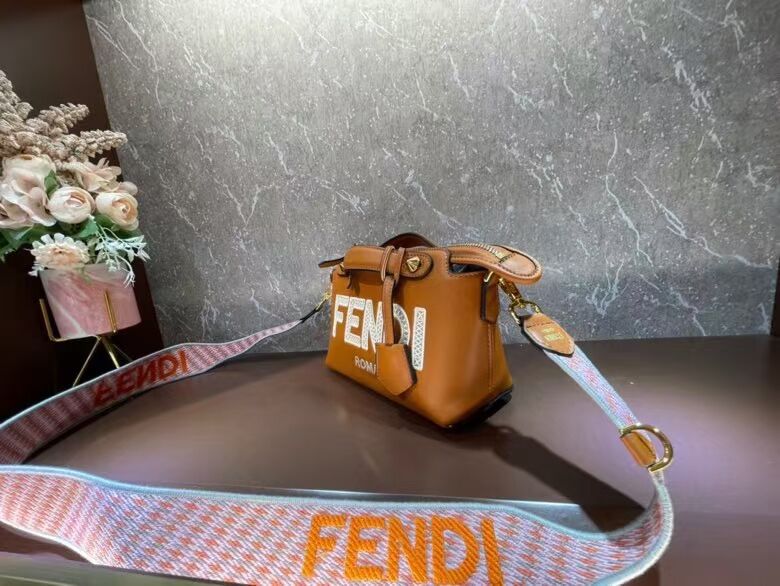 FENDI Braided Straw Bag F6531 Camel