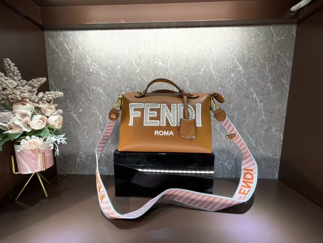 FENDI Braided Straw Bag F6535 Camel