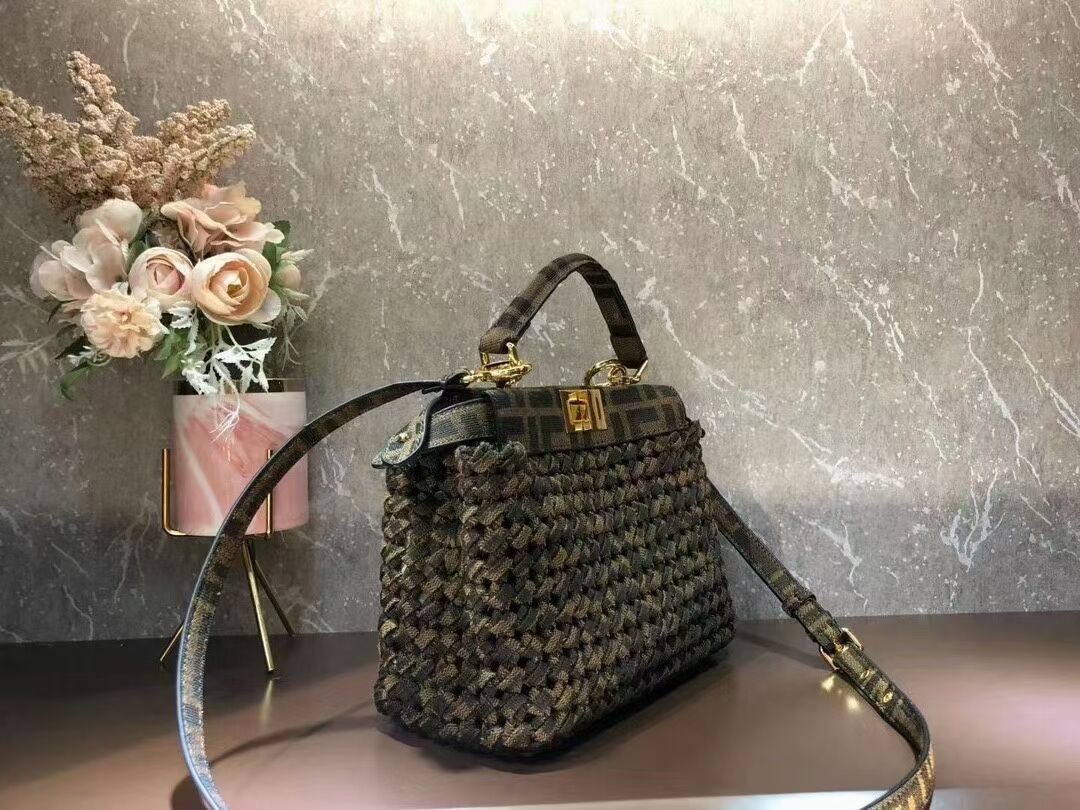 Fendi PEEKABOO ISEEU Weave Bag F6363 brown