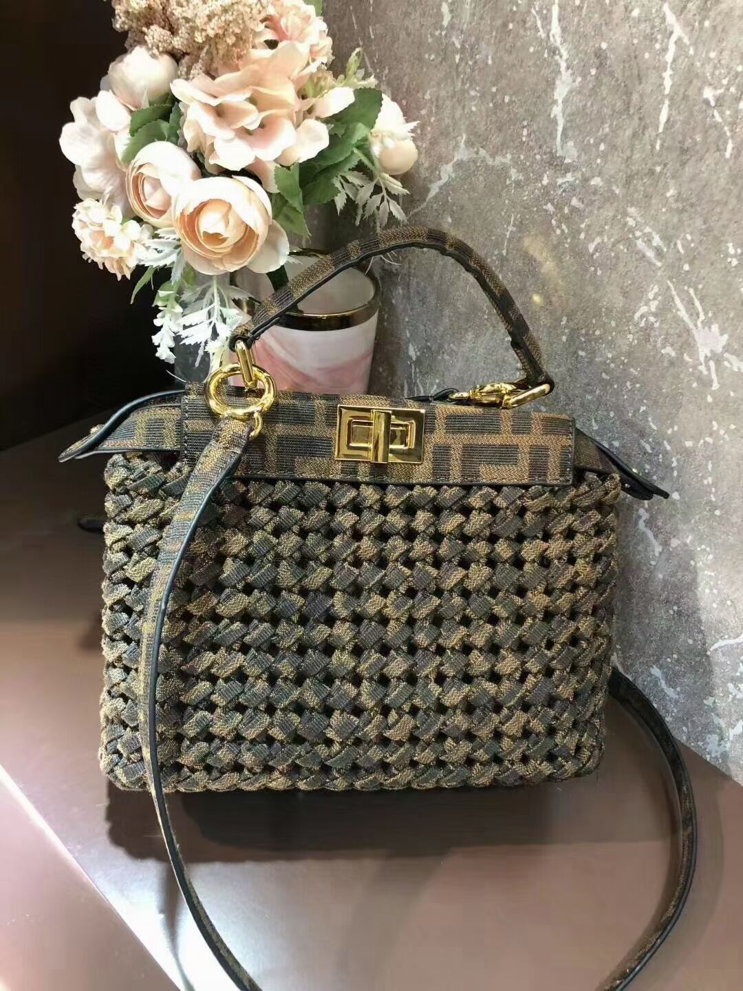 Fendi PEEKABOO ISEEU Weave Bag F6363 brown