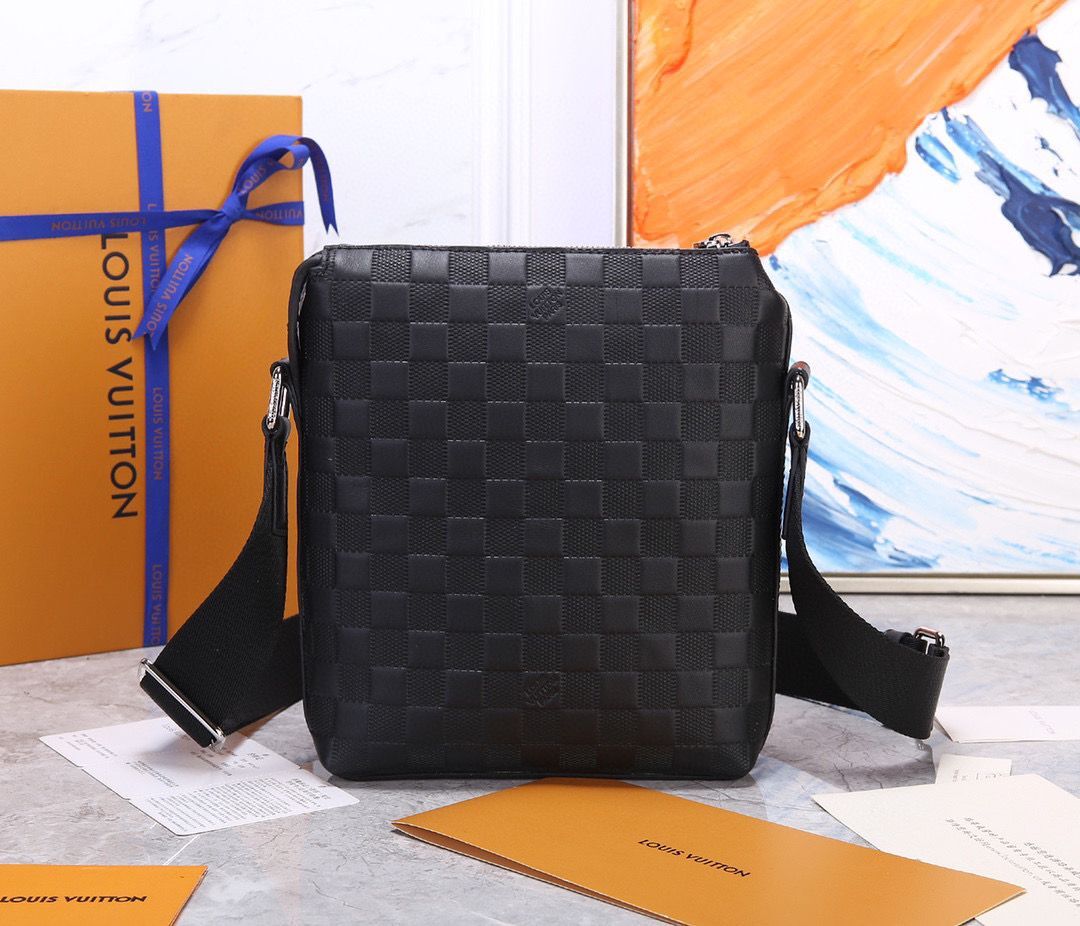 Louis Vuitton Discovery Messenger BB Original Leathe Bag N42418 Black