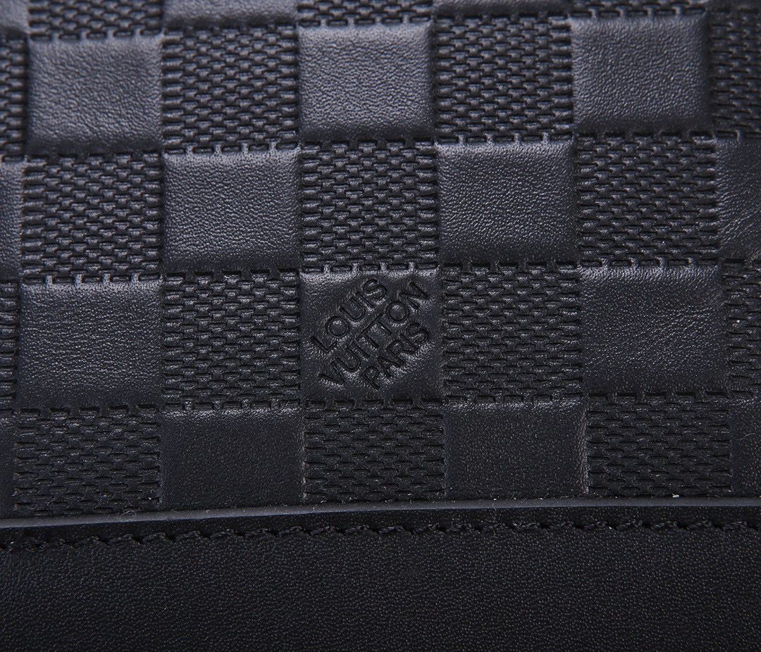 Louis Vuitton Discovery Messenger BB Original Leathe Bag N42418 Black