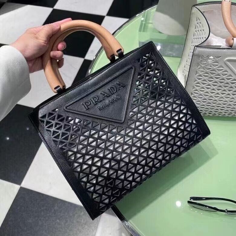 Prada leather tote bag 1AG405 black