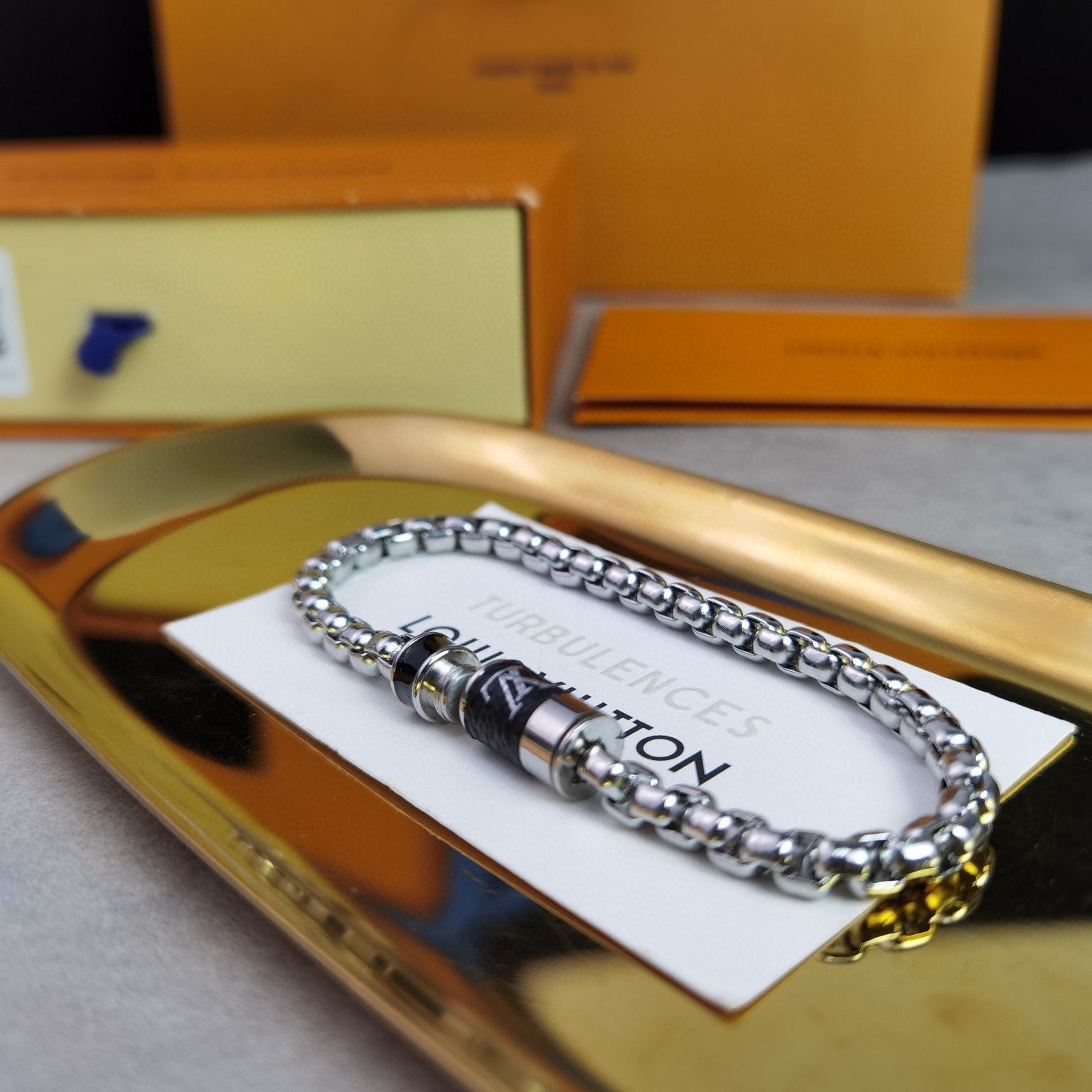 Louis Vuitton Bracelet LVB8623