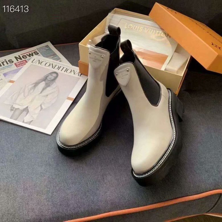 Louis Vuitton Shoes LV1118LS-1