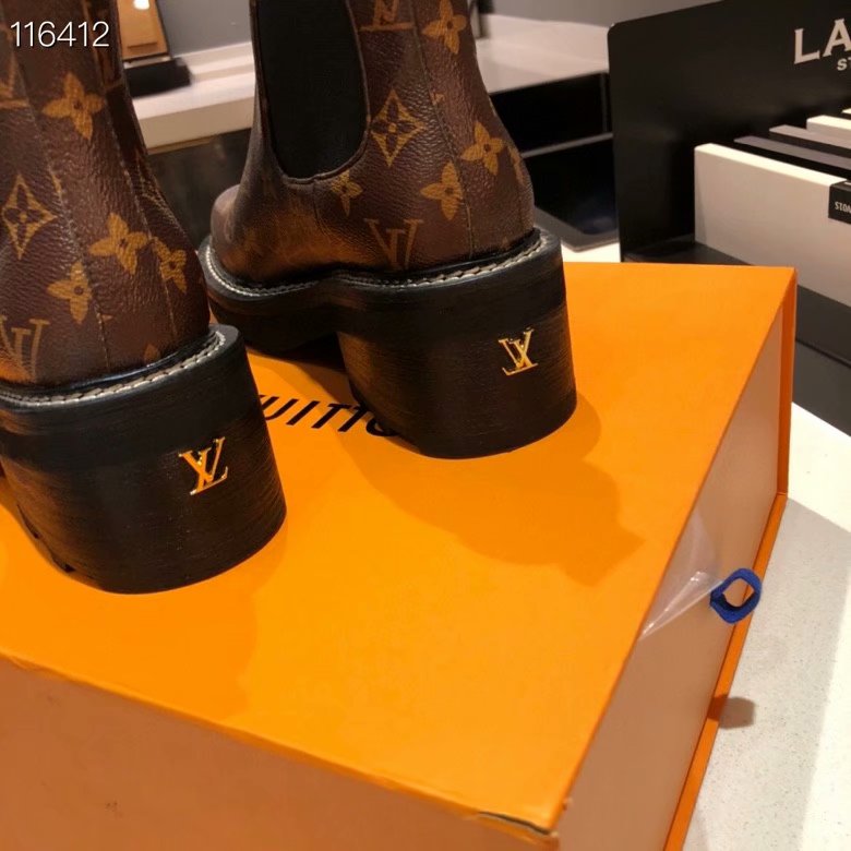 Louis Vuitton Shoes LV1118LS-2