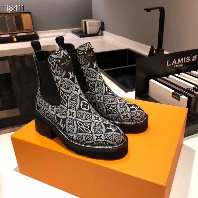 Louis Vuitton Shoes LV1118LS-3