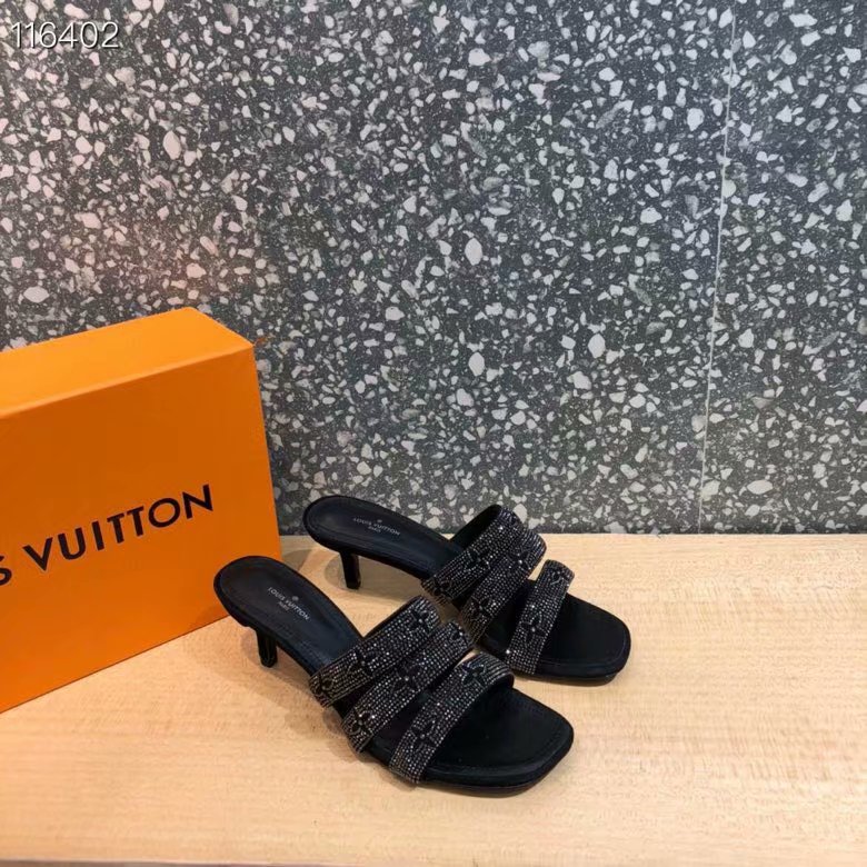 Louis Vuitton Shoes LV1121LS-3