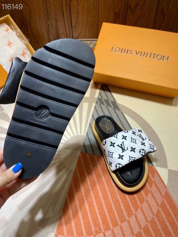 Louis Vuitton Shoes LV1122KK-3