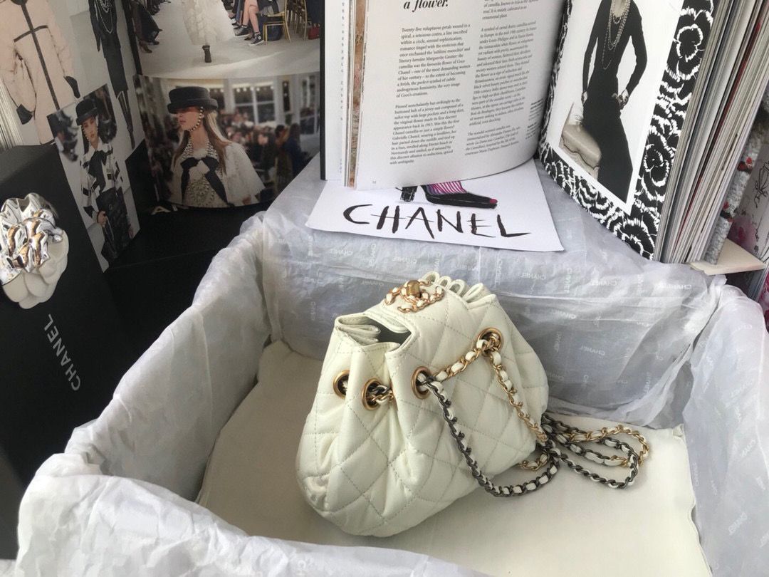 CHANEL Original Leather Rope Bag AS1802 White