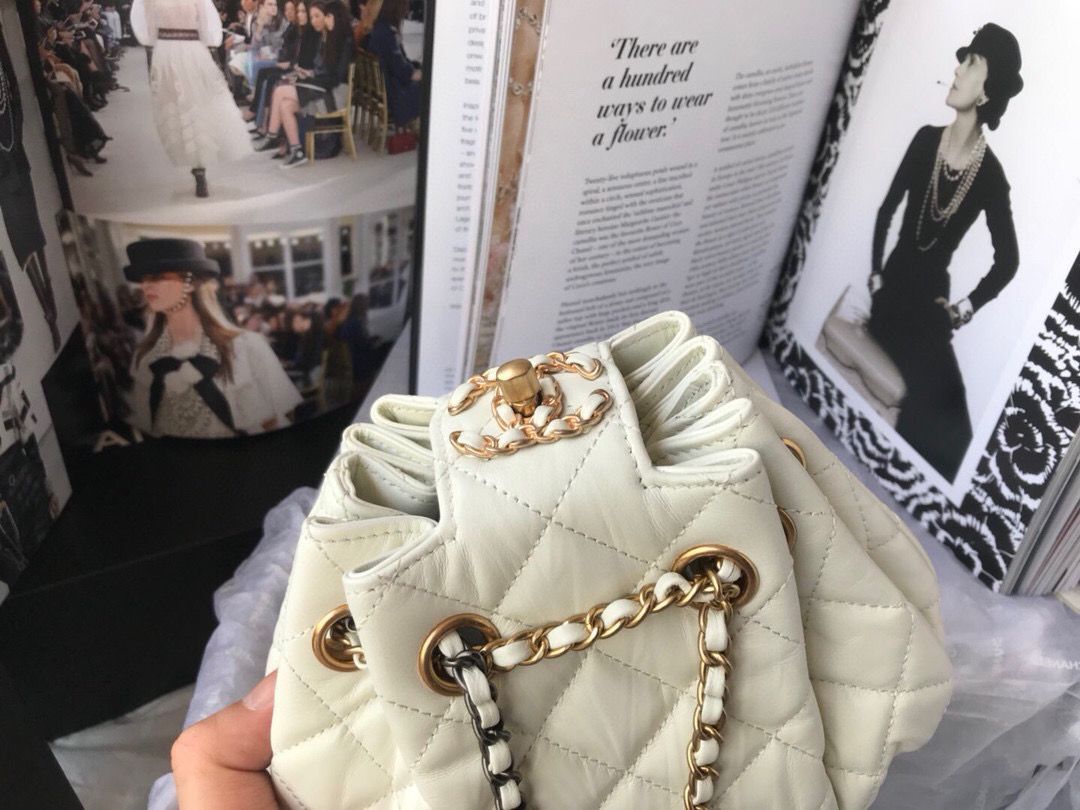 CHANEL Original Leather Rope Bag AS1802 White