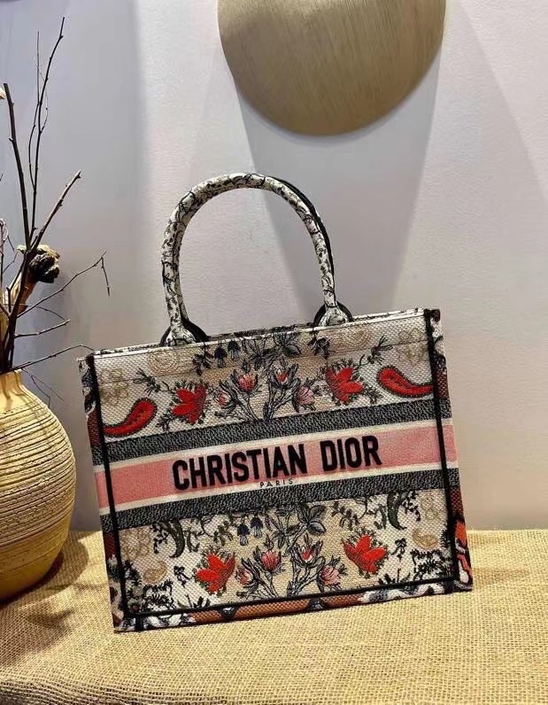 DIOR BOOK TOTE Multicolor Embroidery M1287ZR