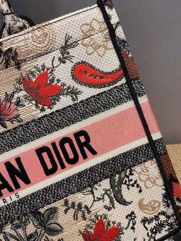 DIOR BOOK TOTE Multicolor Embroidery M1287ZR