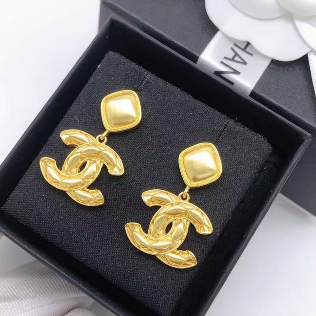Chanel Earrings CE6651