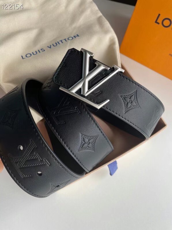 Louis Vuitton REVERSO 40MM REVERSIBLE BELT M0032