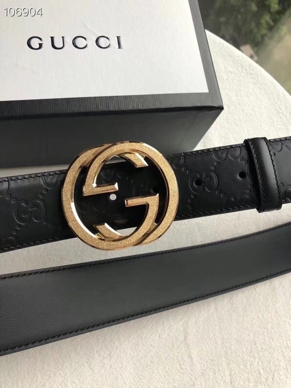Gucci Reversible Signature leather belt 473031
