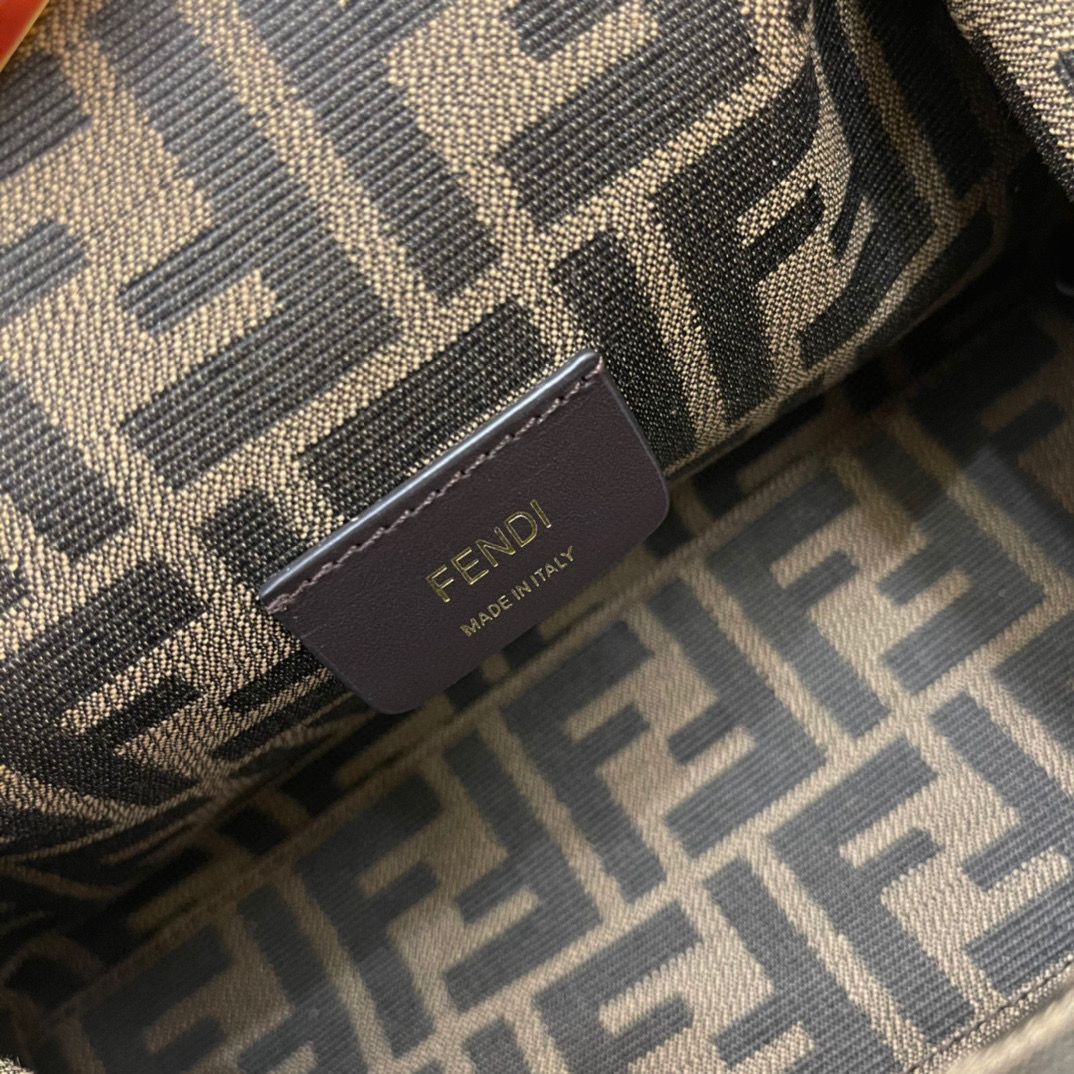 Fendi Original Leather Medium Clutch Bag 56832 White