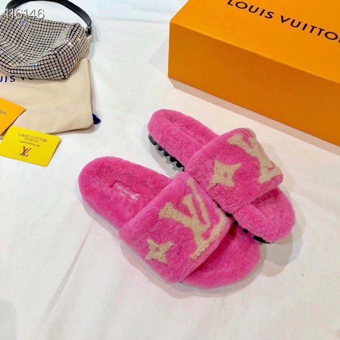 Louis Vuitton Shoes LV1123KK-1