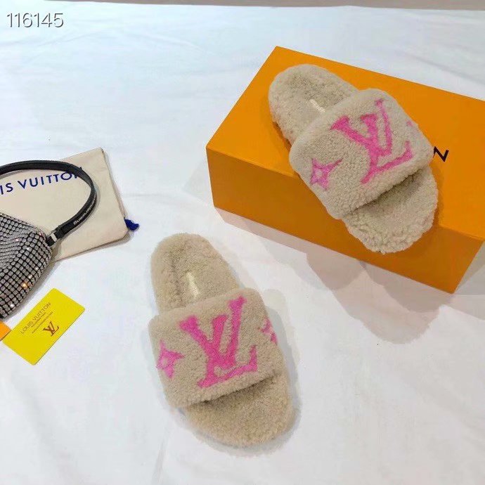 Louis Vuitton Shoes LV1123KK-2