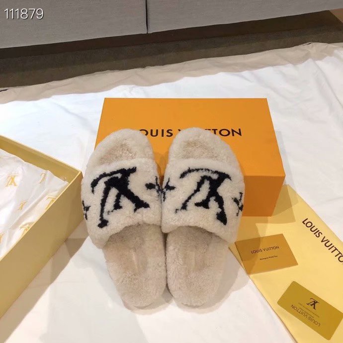 Louis Vuitton Shoes LV1123KK-3