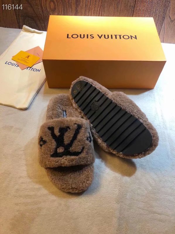 Louis Vuitton Shoes LV1123KK-5