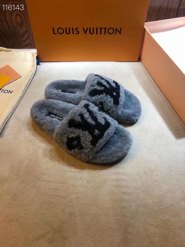 Louis Vuitton Shoes LV1123KK-6