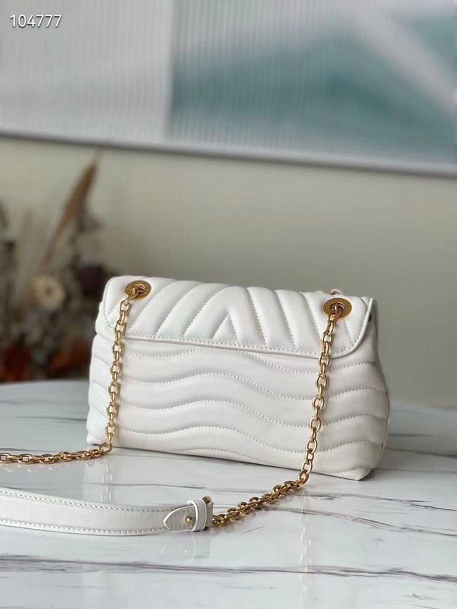 Louis vuitton NEW WAVE CHAIN BAG M58549 Ivory