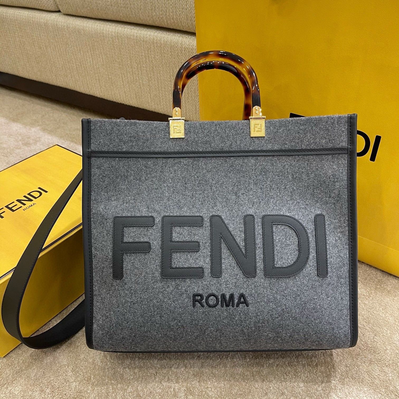 FENDI SUNSHINE LARGE flannel shopper 8BH375 Gray