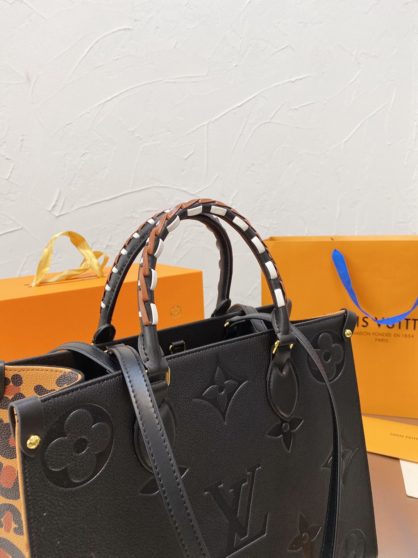 Louis Vuitton ONTHEGO Monogram MM M45889 Leopard Black