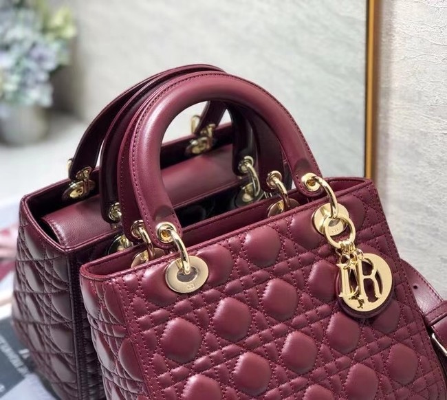 MEDIUM LADY DIOR BAG Cherry Red Cannage Lambskin M0565O