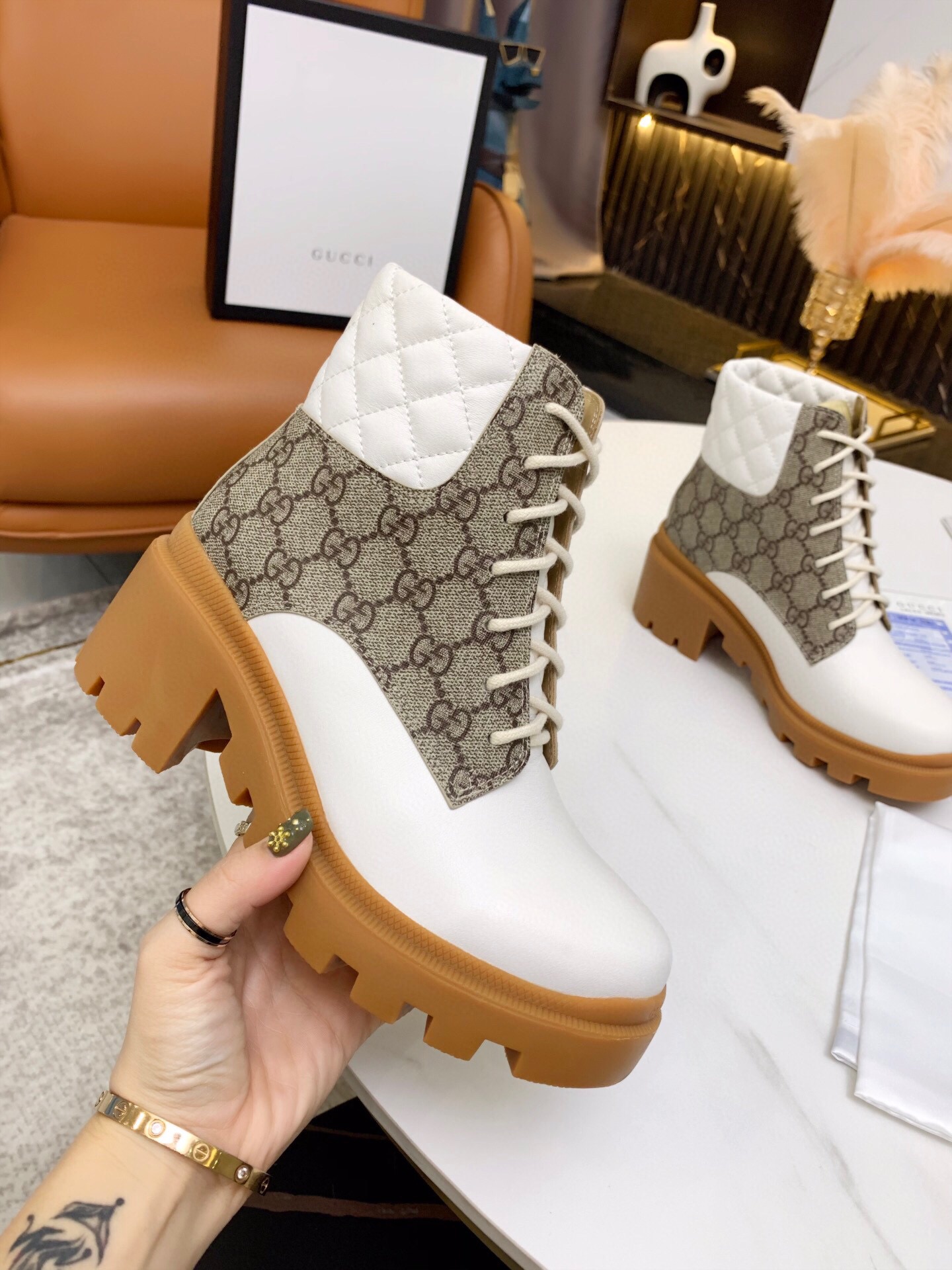 Gucci Boots G36590 Beige