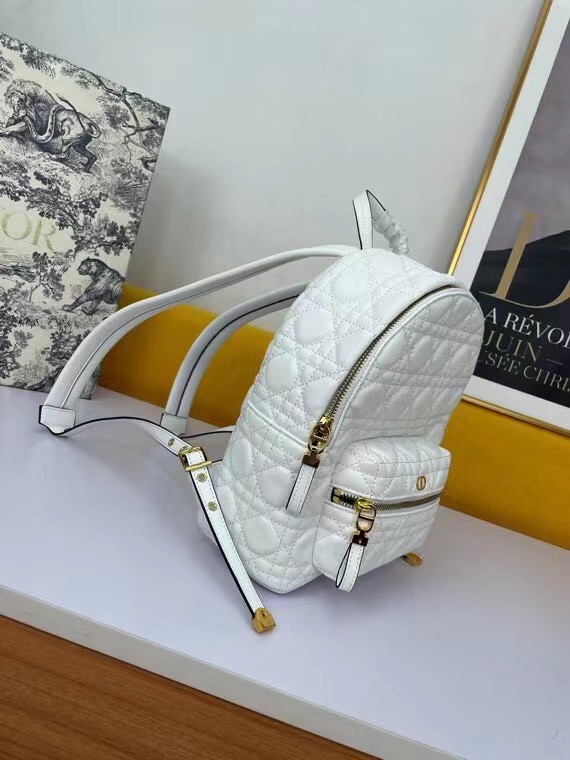 SMALL DIOR BACKPACK Cannage Lambskin M9222U WHITE