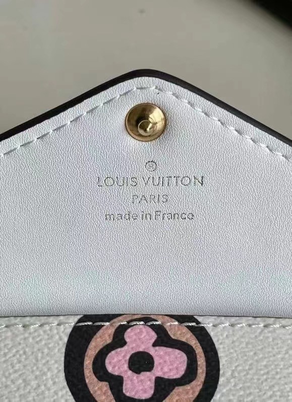 Louis Vuitton FELICIE STRAP & GO M80091