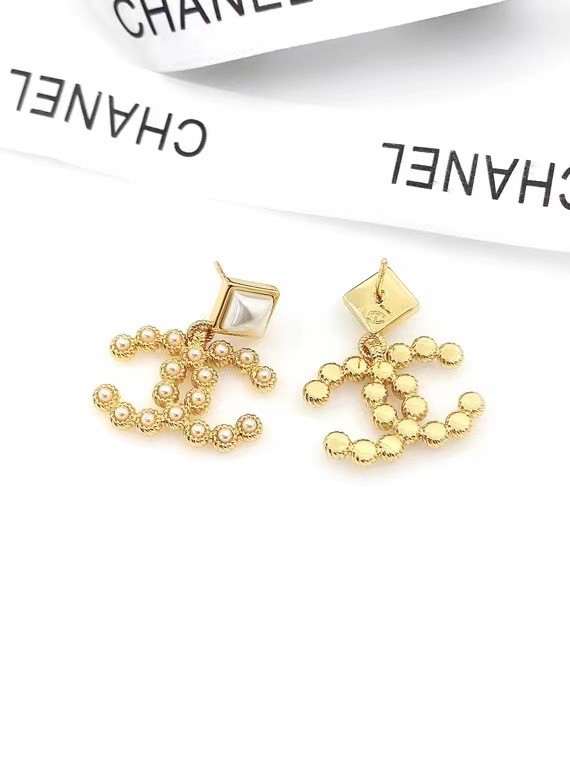 Chanel Earrings CE6724