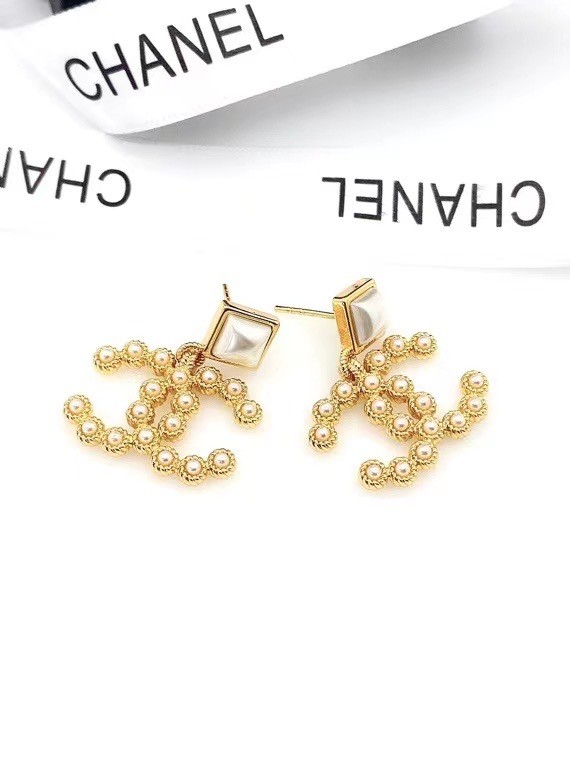 Chanel Earrings CE6724