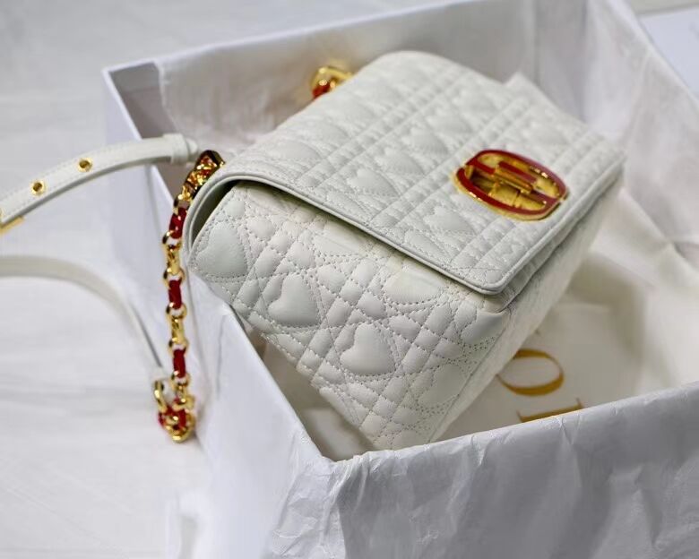 MEDIUM DIORAMOUR DIOR CARO BAG Cannage Calfskin with Heart Motif M9242WNG WHITE