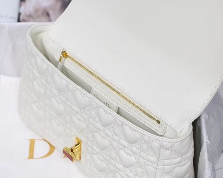 MEDIUM DIORAMOUR DIOR CARO BAG Cannage Calfskin with Heart Motif M9242WNG WHITE