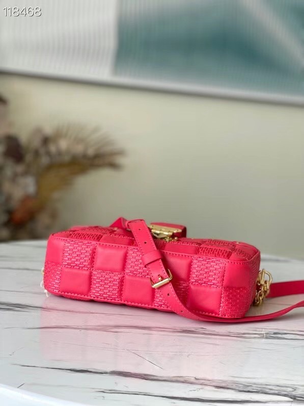 Louis Vuitton TROCA MM M59114 Pink