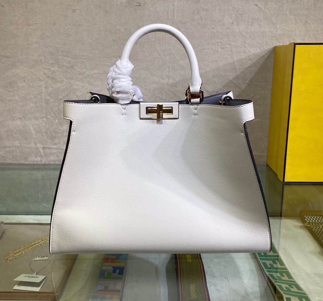 FENDI PEEKABOO ISEEU Original Leather Small bag 0196 White