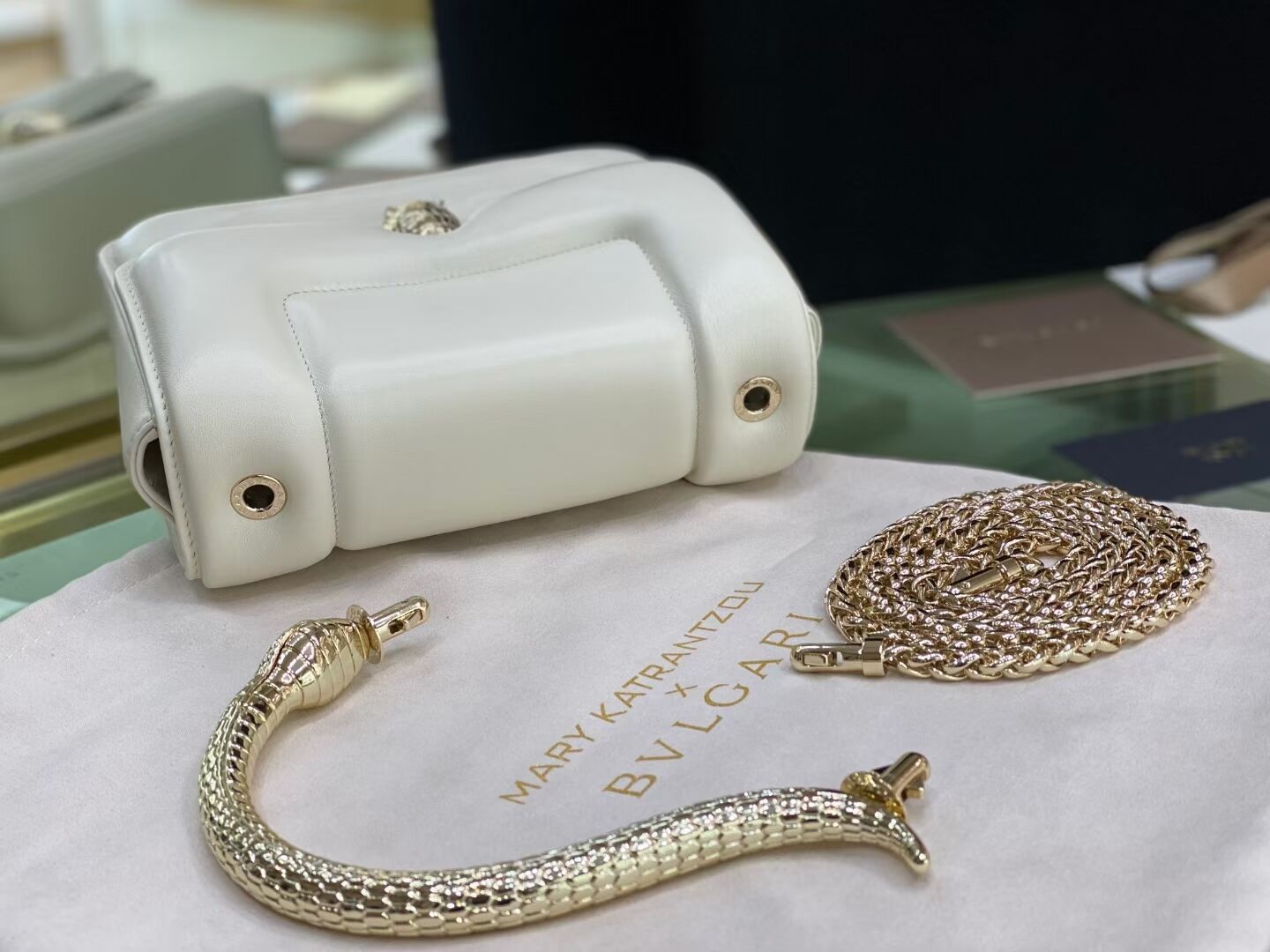 Bvlgari Serpenti Forever leather small crossbody bag B209107 white