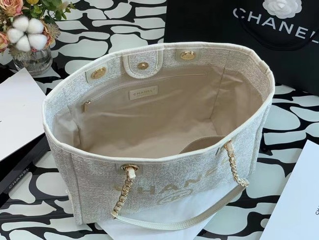 Chanel Shopping bag MM A67001 White