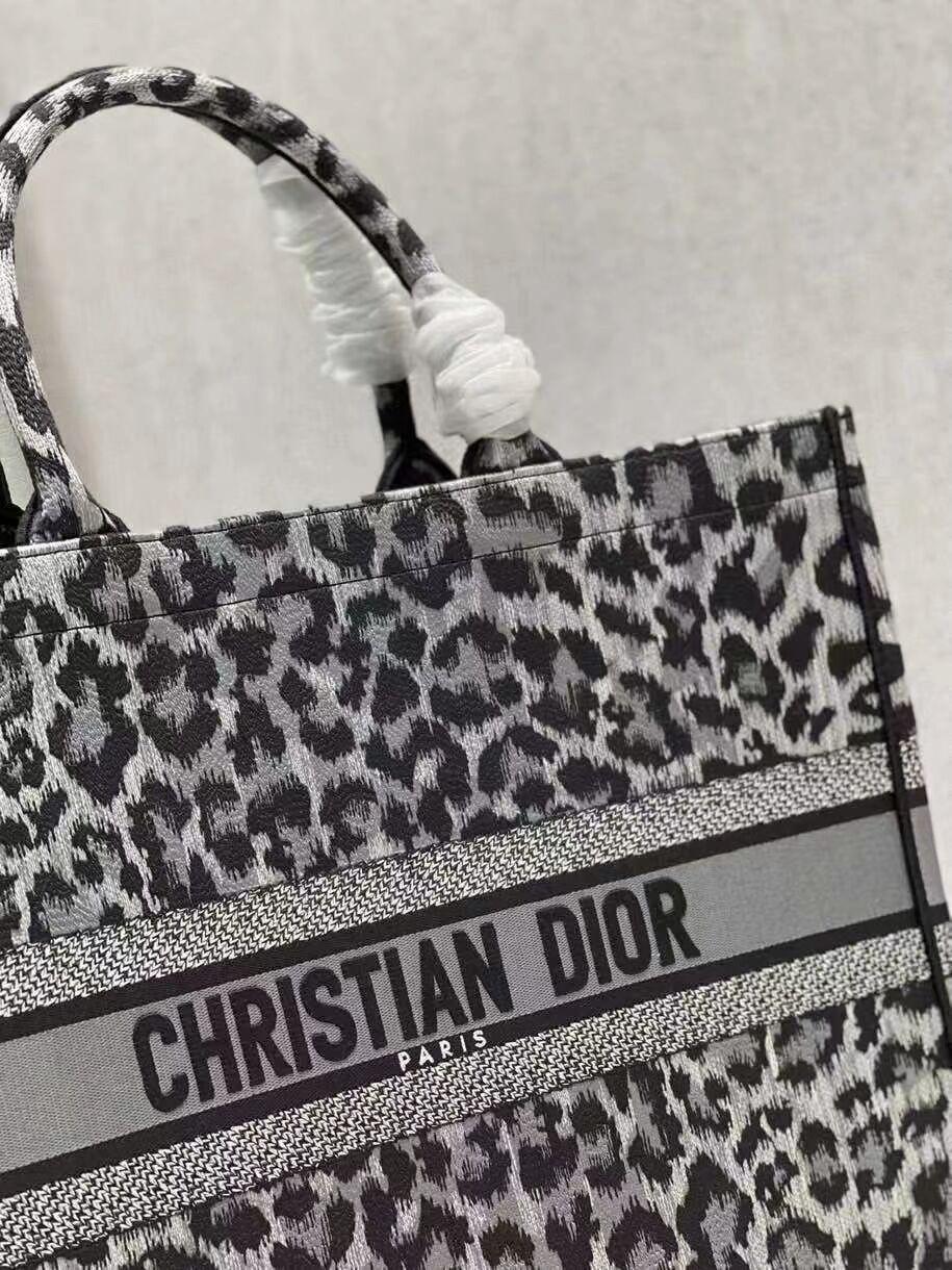 DIOR BOOK TOTE Embroidery M1297ZR-20 Black leopard print