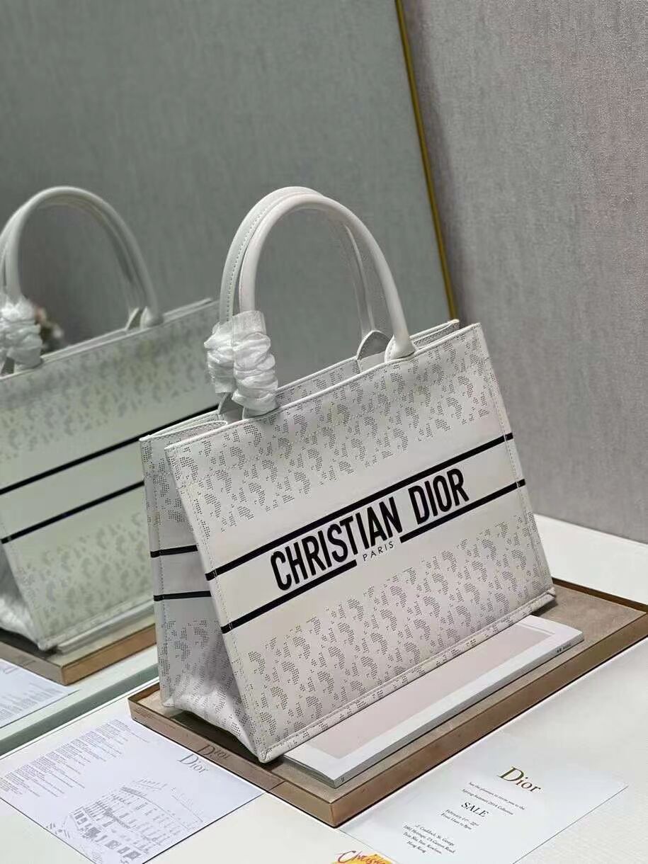 DIOR BOOK TOTE leather Constellation Embroidery M1296ZR white