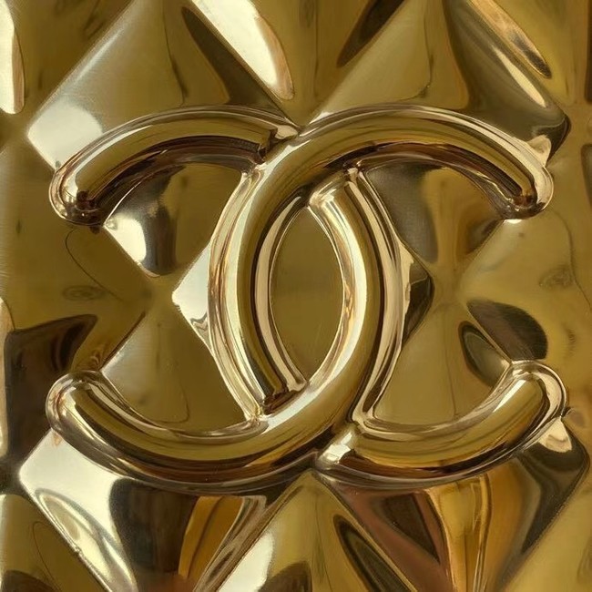 Chanel Lambskin Crystal Calfskin & Gold-Tone Metal Cosmetic Bag AS2900 white
